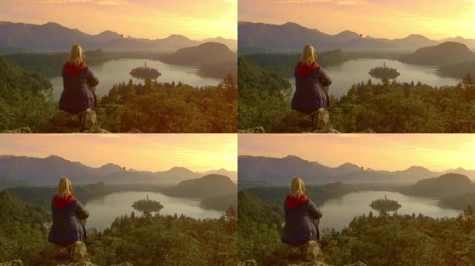 DS游客欣赏日落时流血的湖景