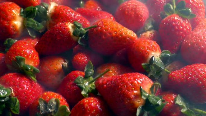 冷蒸汽的草莓堆冷蒸汽的草莓堆