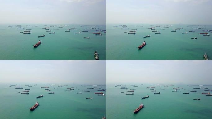 航拍货船和油轮在海中。新加坡