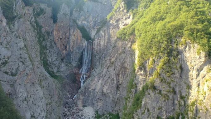 斯洛文尼亚的空中瀑布博卡