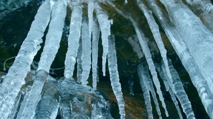 冰冻瀑布琉璃柱结冰寒冷
