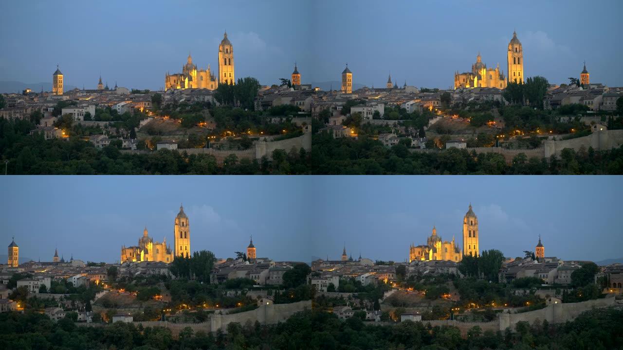 平移塞戈维亚市、圣玛丽亚大教堂和圣埃斯特万教堂的夜景