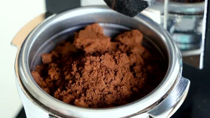 斯洛莫研磨咖啡。粉末延时