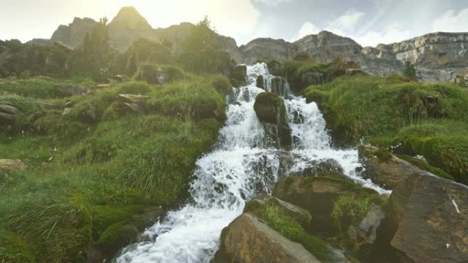 Ordesa的美丽水瀑和失落山国家公园。韦斯卡,阿拉贡,西班牙