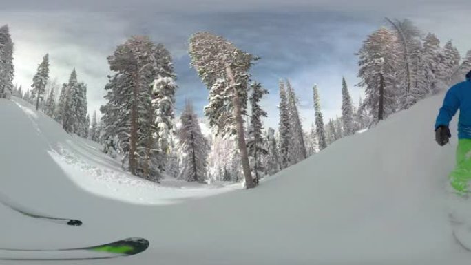 VR360: 滑雪板上的人在犹他州帕克城的田园诗般的寒冷树林中加速行驶。