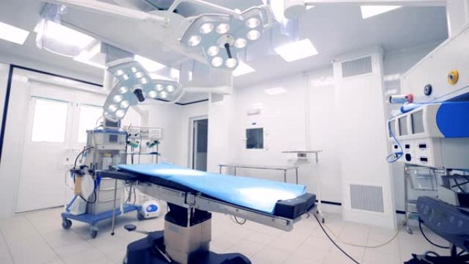医院手术室里没有人。现代医学概念。