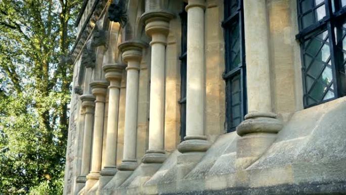 旧古典建筑外部的支柱