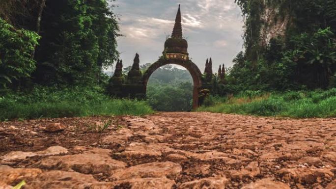 时间流逝: 泰国南部的Khao Na Nai Luang Dharma Park著名和地标性地方