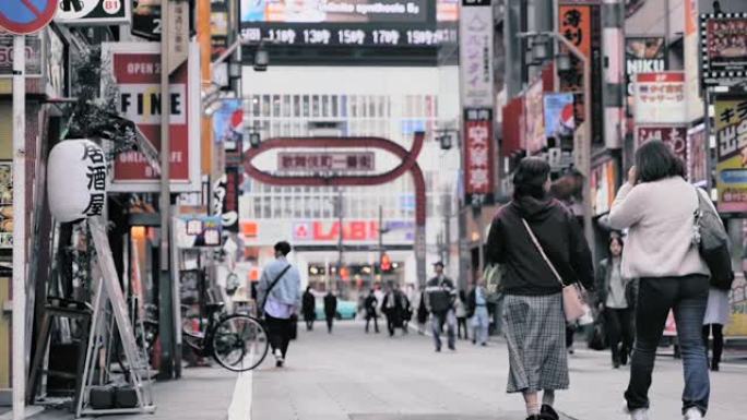 日本东京新宿的歌舞伎町