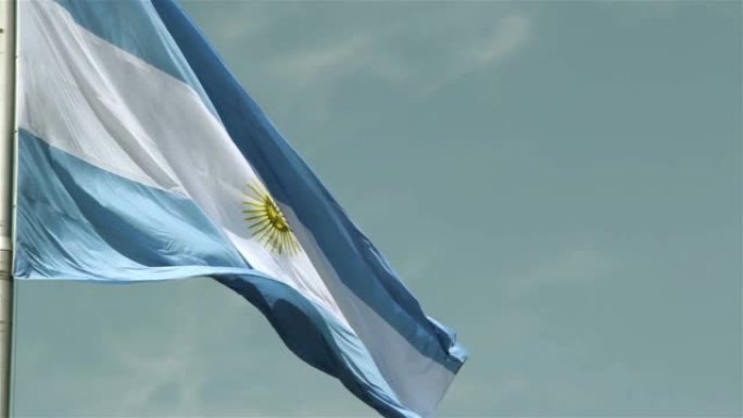 阿根廷国旗。旗帜飞扬特写实拍