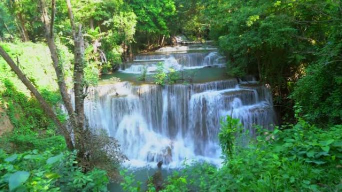 泰国北碧府的怀湄Khamin瀑布