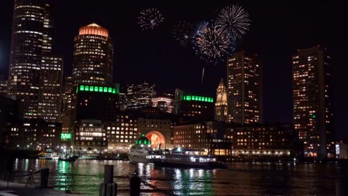 美国波士顿港城市景观上的4k镜头烟花场景，独立日概念
