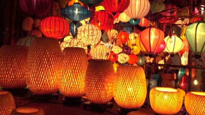 特写: 在越南的一个喜庆的夜晚，无数的东方灯点亮。
