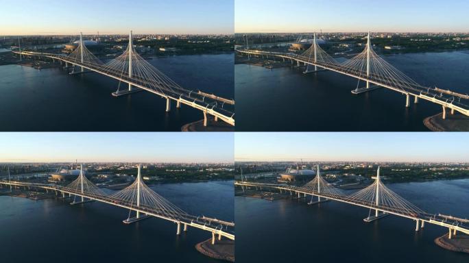平坦城市的夜景斜拉桥大桥航拍桥梁公路