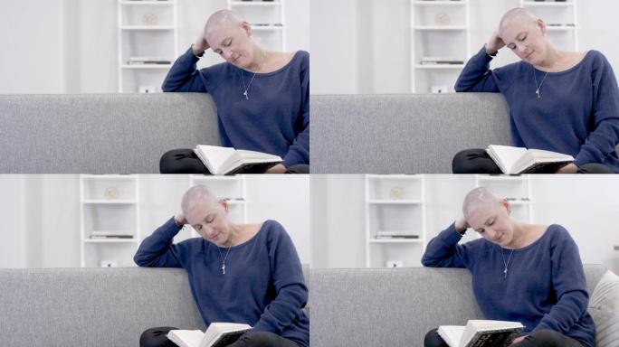 患有癌症的女人在客厅阅读