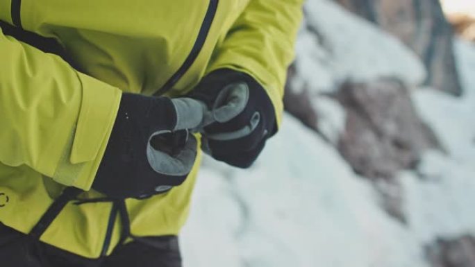 拧紧线束冰峰登冰山