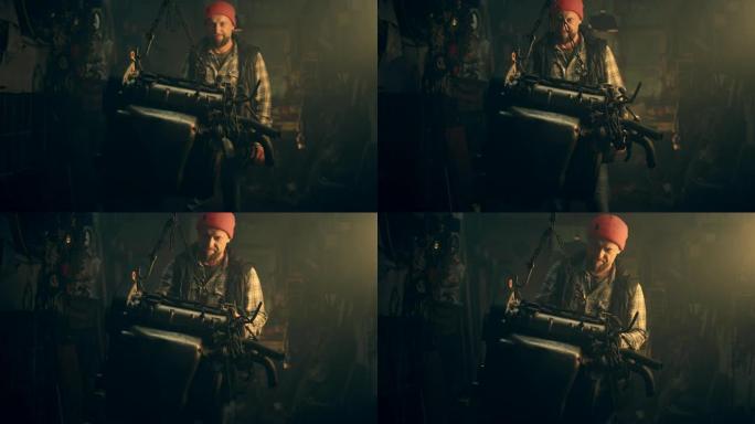 车间里的男机械师。