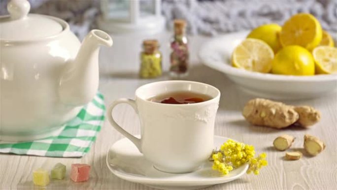 凉茶，慢动作。生姜柠檬茶杯下午茶