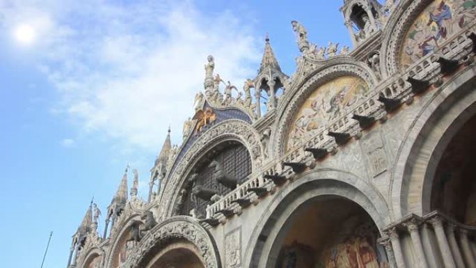 意大利威尼斯的圣马克大教堂。放大。