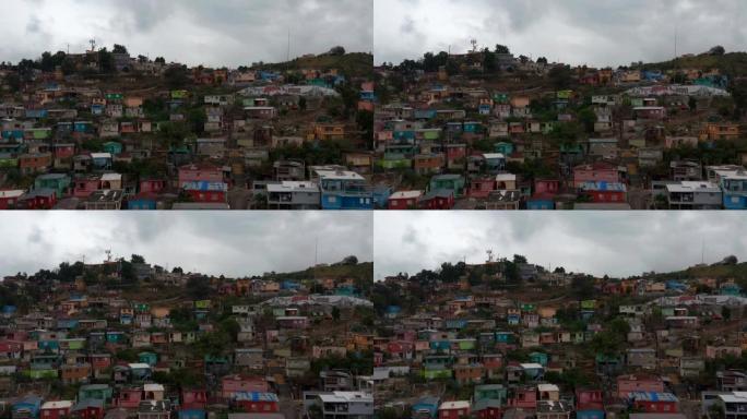 一系列地震后，波多黎各Yauco的空中建立镜头。