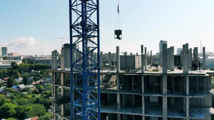 在建高层建筑顶楼建设建筑行业吊车