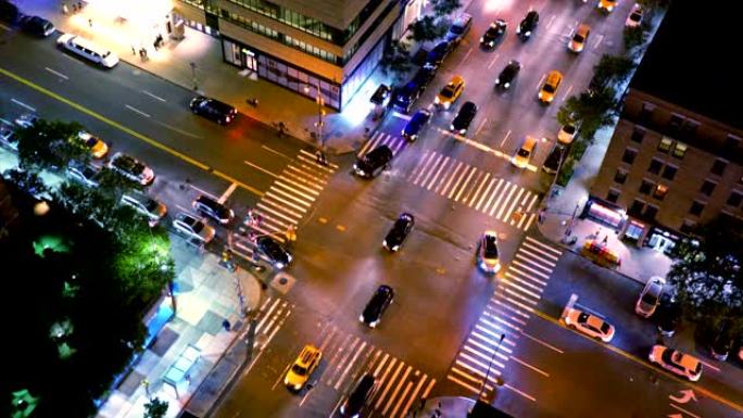 城市中十字路口夜景正上方的顶部