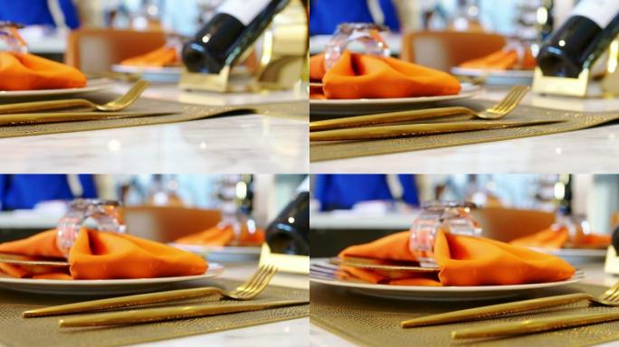 桌上的餐具餐具特写金勺子