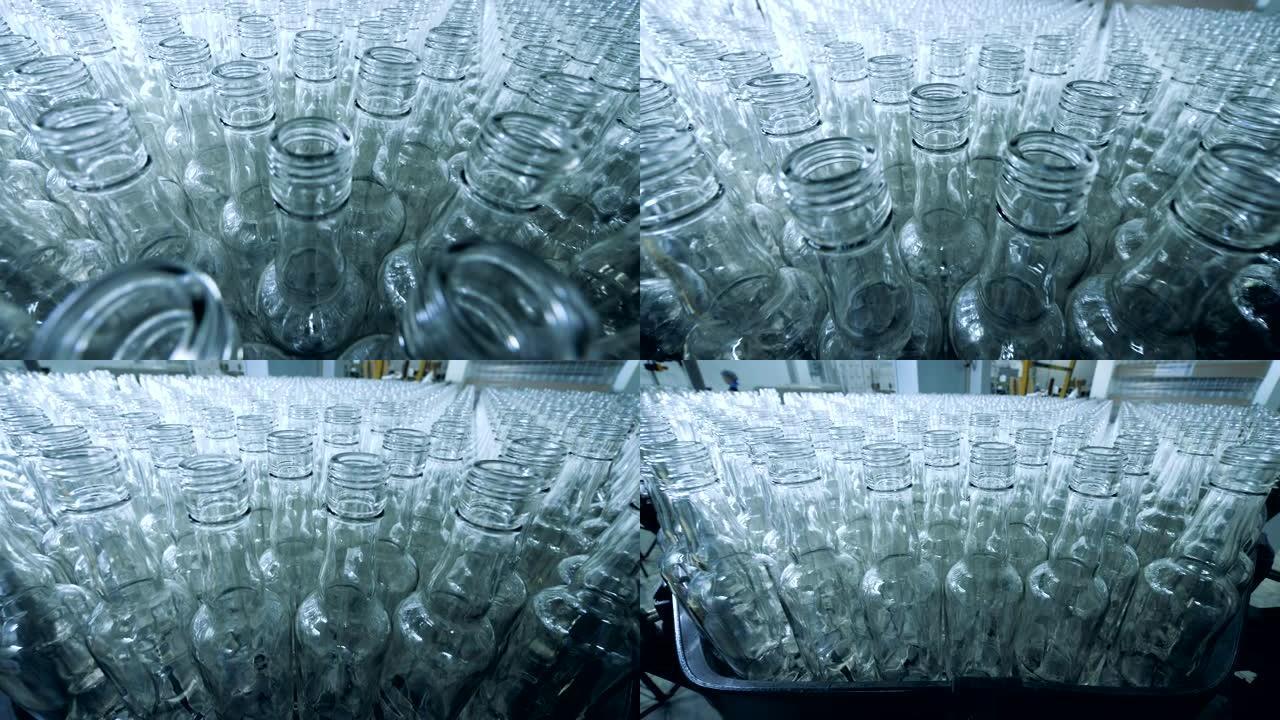 酿酒厂中的大量空玻璃瓶