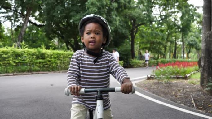 儿童骑行幼儿平衡自行车