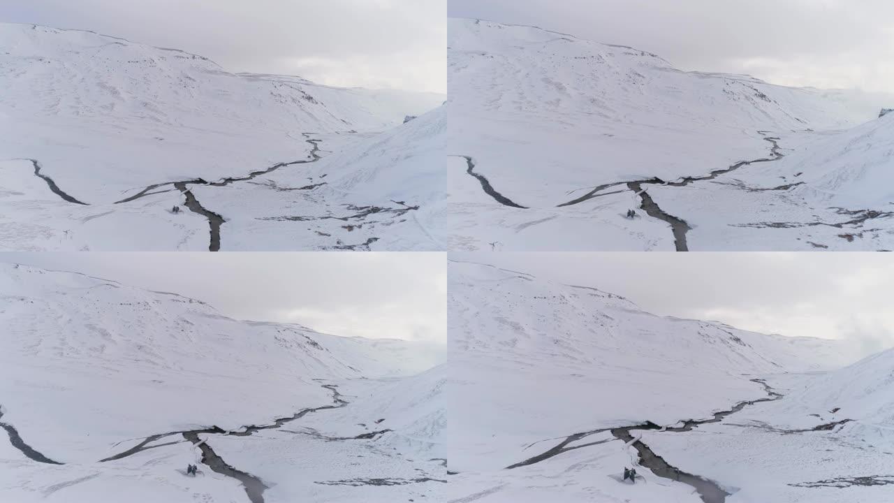 WS冰雪覆盖的山脉和径流，冰岛