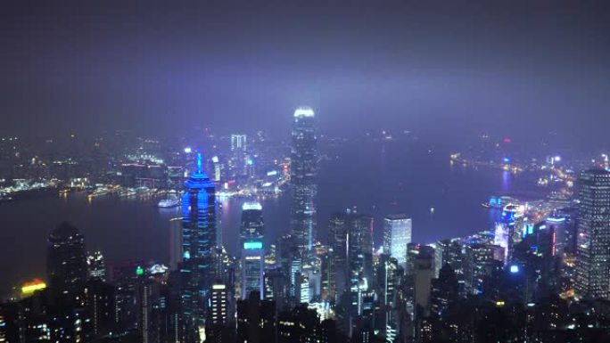 平移香港摩天大楼景观的左侧
