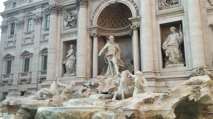 世界著名的意大利罗马的特莱维喷泉 (Trevi Fountain)。