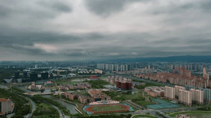 城市大雨来临前乌云密布延时