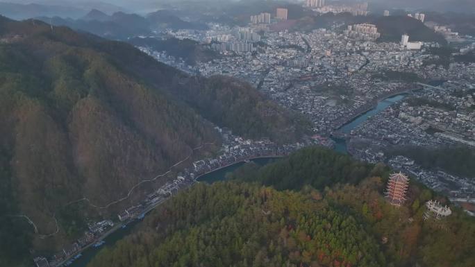 湖南湘西凤凰古城清晨日出航拍4K