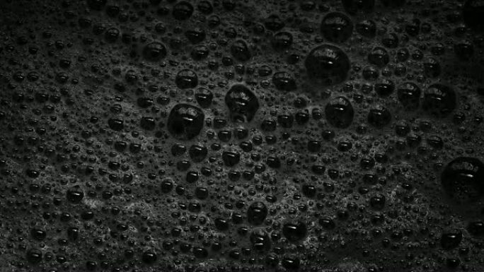 泡沫破裂的黑色泡沫