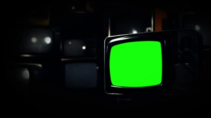 80年代绿屏电视。淘金热基调。缩小。