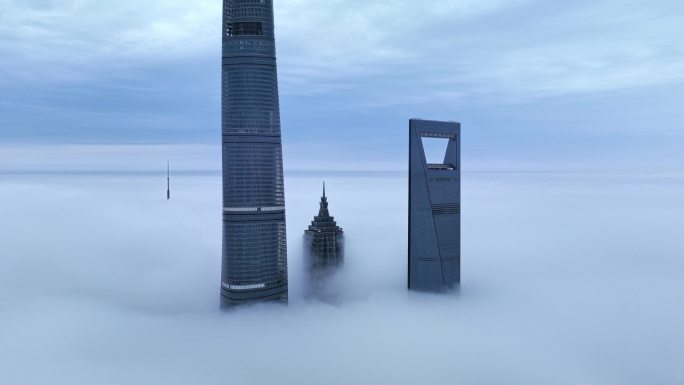 上海陆家嘴四件套上海高空阴天云海上海航拍