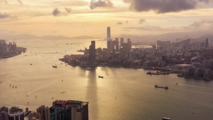 日落时分，维多利亚港和香港城市天际线的超影像