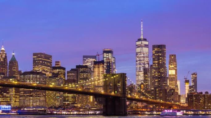 延时: 美国纽约日落暮光之城的布鲁克林大桥