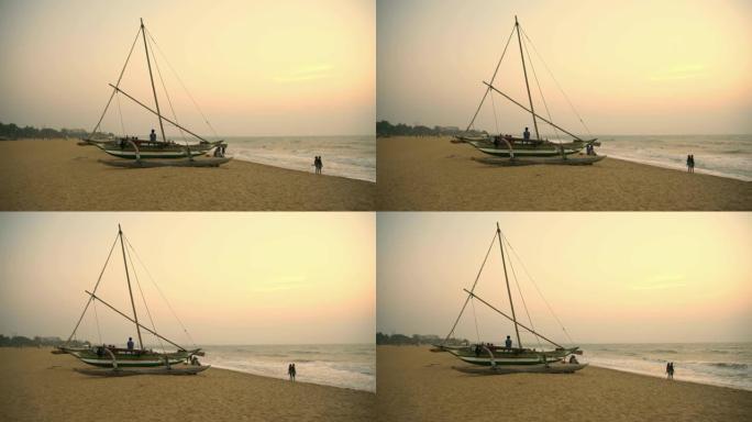 斯里兰卡日落时在渔船附近海滩上的女士