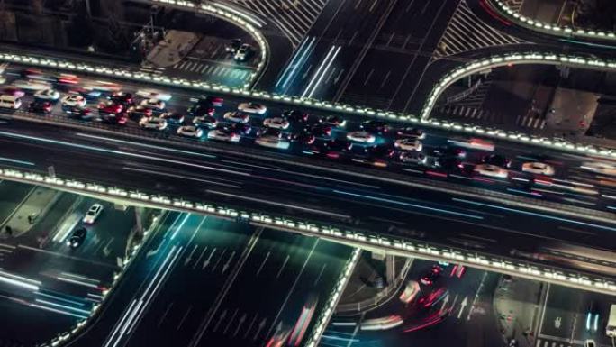 夜间城市交通的T/L PAN鸟瞰图/北京，中国