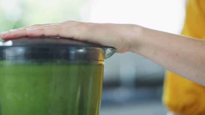 完美融合榨汁机绿色饮品