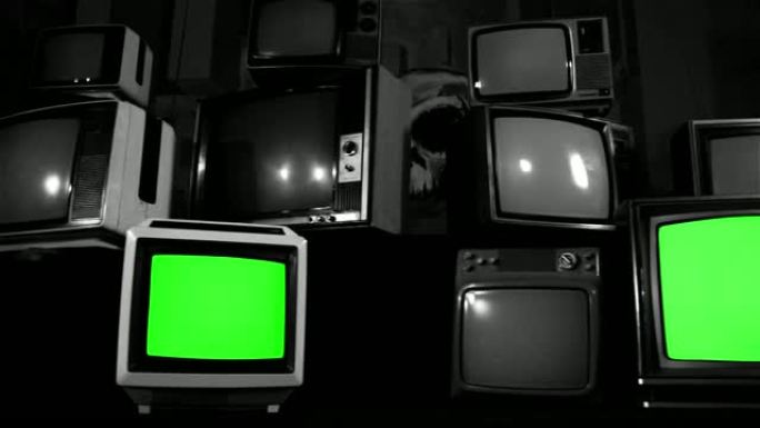 80年代电视绿屏与许多80年代电视。黑色音调。多莉。