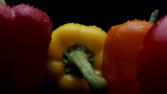 用微距探测镜头拍摄的新鲜甜椒。