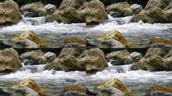 溪流落在岩石上山间河流