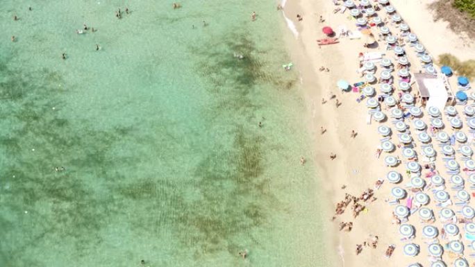 幸福波澜而来海边沙滩海边度假