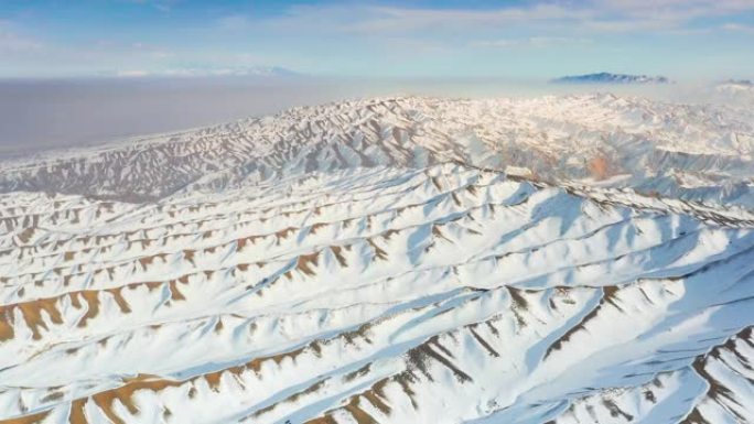 新疆鸟瞰图西北地区无人区风景新疆地貌