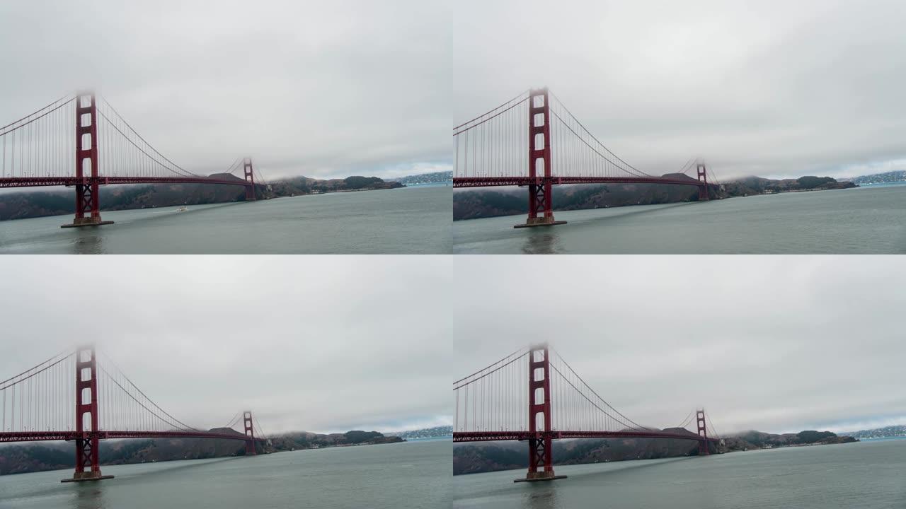 WS延时雾在美国加利福尼亚州旧金山金门大桥上空滚动