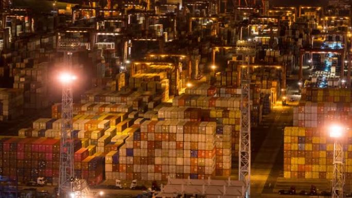 延时: 夜间在香港青衣港与货场的海运集装箱港口的工作