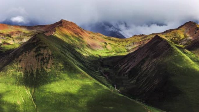 四川的延时唯美大山大山光影延时连绵山脉